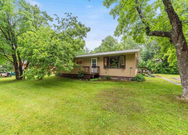 Property at 8579 E Ronchi Rd, South Range, WI 54874, 3 beds, 2 baths