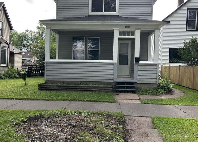 Property at 1920 Missouri Ave, Superior, WI 54880, 3 beds, 1.5 baths