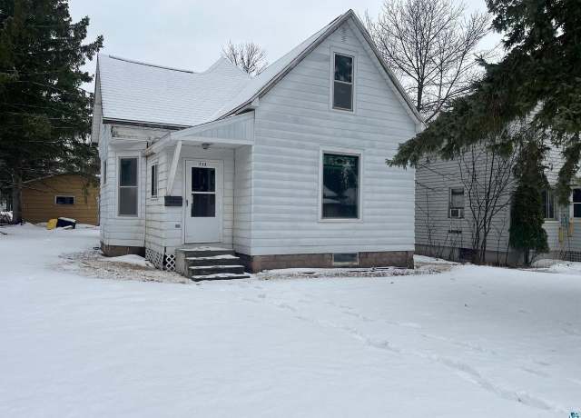Property at 719 Vaughn Ave, Ashland, WI 54806, 2 beds