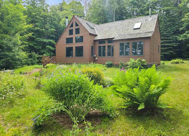 Property at 3610 North Shore Rd, La Pointe, WI 54850, 1 bed, 1.5 baths