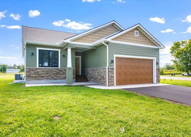 Property at 1802 E 8th St, Superior, WI 54880, 4 beds, 3 baths