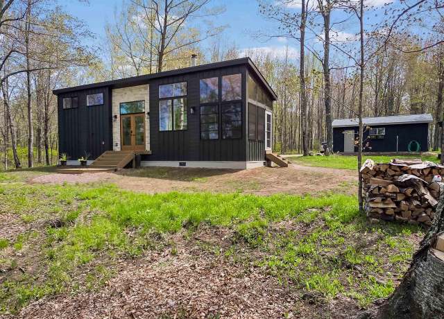 Property at 2270 North Shore Rd, La Pointe, WI 54806, 1 bed, 1 bath