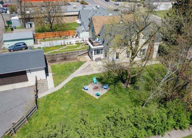 Property at 2127 Tower Ave, Superior, WI 54880, 3 beds, 1.5 baths