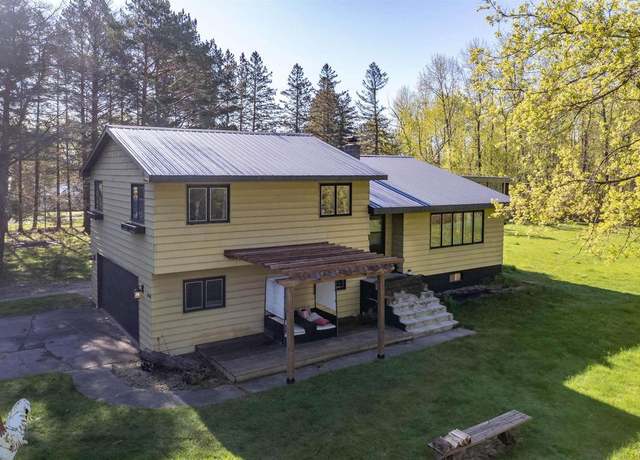 Property at 3910 E Koenig Rd, Superior, WI 54880, 3 beds, 1.5 baths