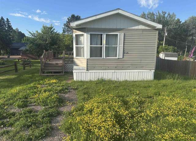 Property at 912 W Bayfield St, Washburn, WI 54891, 2 beds, 1 bath