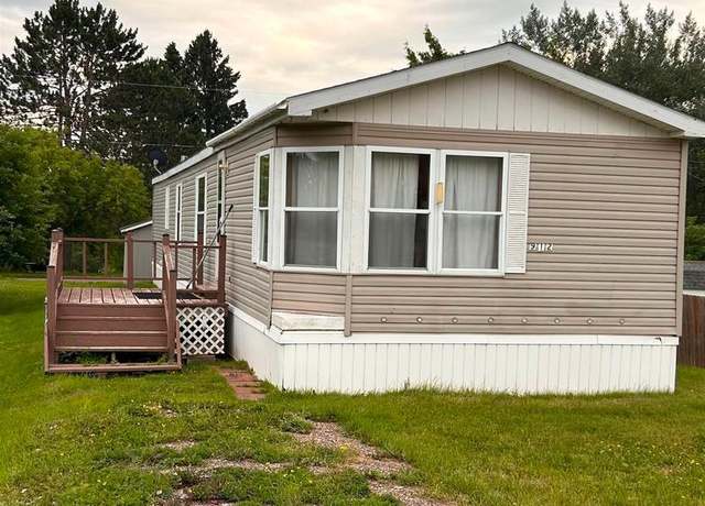 Property at 912 W Bayfield St, Washburn, WI 54891, 2 beds, 1 bath