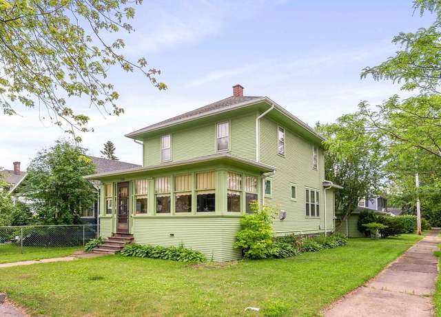 Property at 1224 N 21st St, Superior, WI 54880, 3 beds, 2 baths