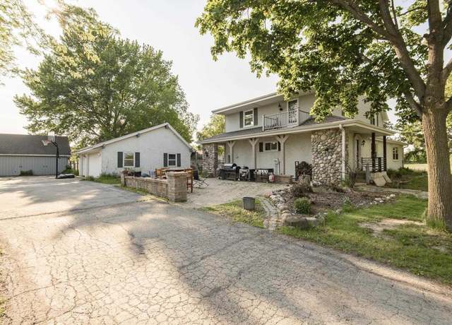 Property at W208W8861 Hillendale Dr, Unknown, WI 53150, 3 beds, 2 baths