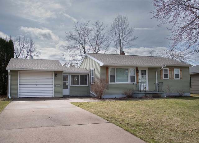 Property at 1115 10th Ave W, Ashland, WI 54806, 2 beds, 1 bath