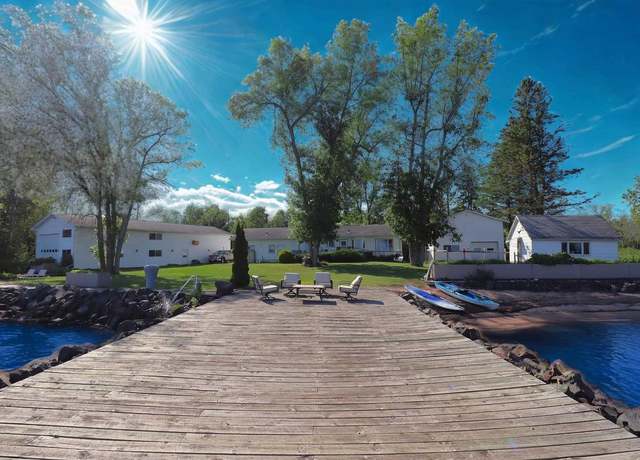 Property at 6431 Summit Ave, Washburn, WI 54891, 3 beds, 1.5 baths
