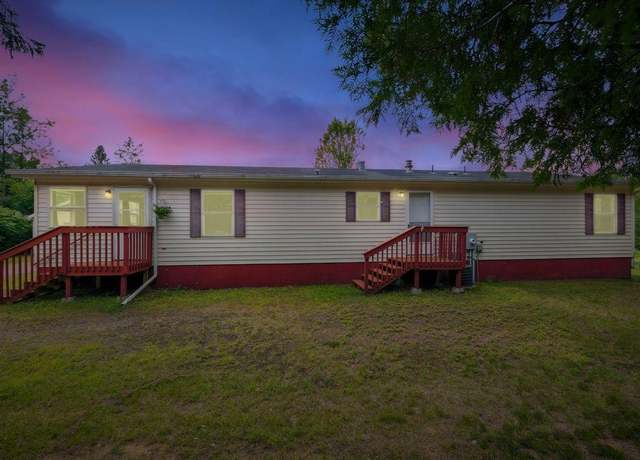 Property at 1020 W Bayfield St, Washburn, WI 54891, 3 beds, 2 baths