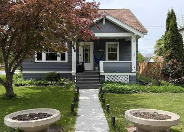 Property at 723 9th Ave W, Ashland, WI 54806, 5 beds, 2 baths