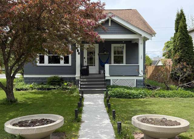 Property at 723 9th Ave W, Ashland, WI 54806, 5 beds, 2 baths