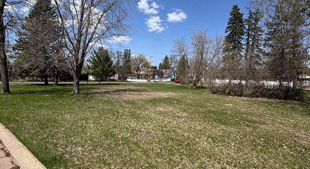 Photo of 1202 3rd Ave W, Ashland, WI 54806