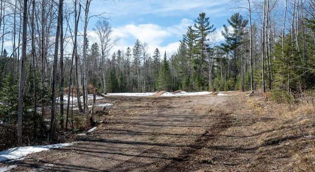 Photo of 2678 E Milchesky Rd, Foxboro, WI 54836