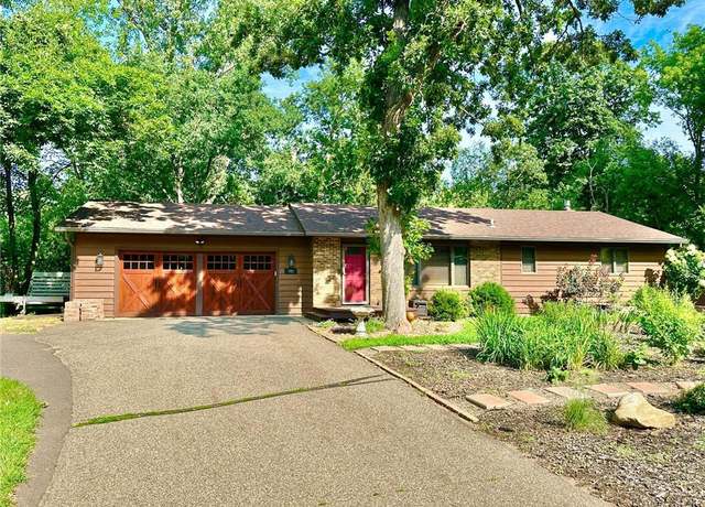 Property at 702 4th St, Hudson, WI 54016, 3 beds, 2 baths