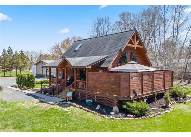 Property at 510 State Rd #35, Saint Croix Falls, WI 54024, 2 beds, 1.5 baths