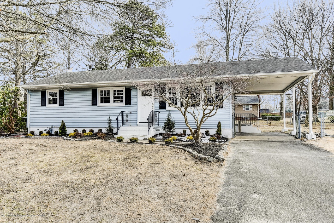 113 easy st howell township nj 07719