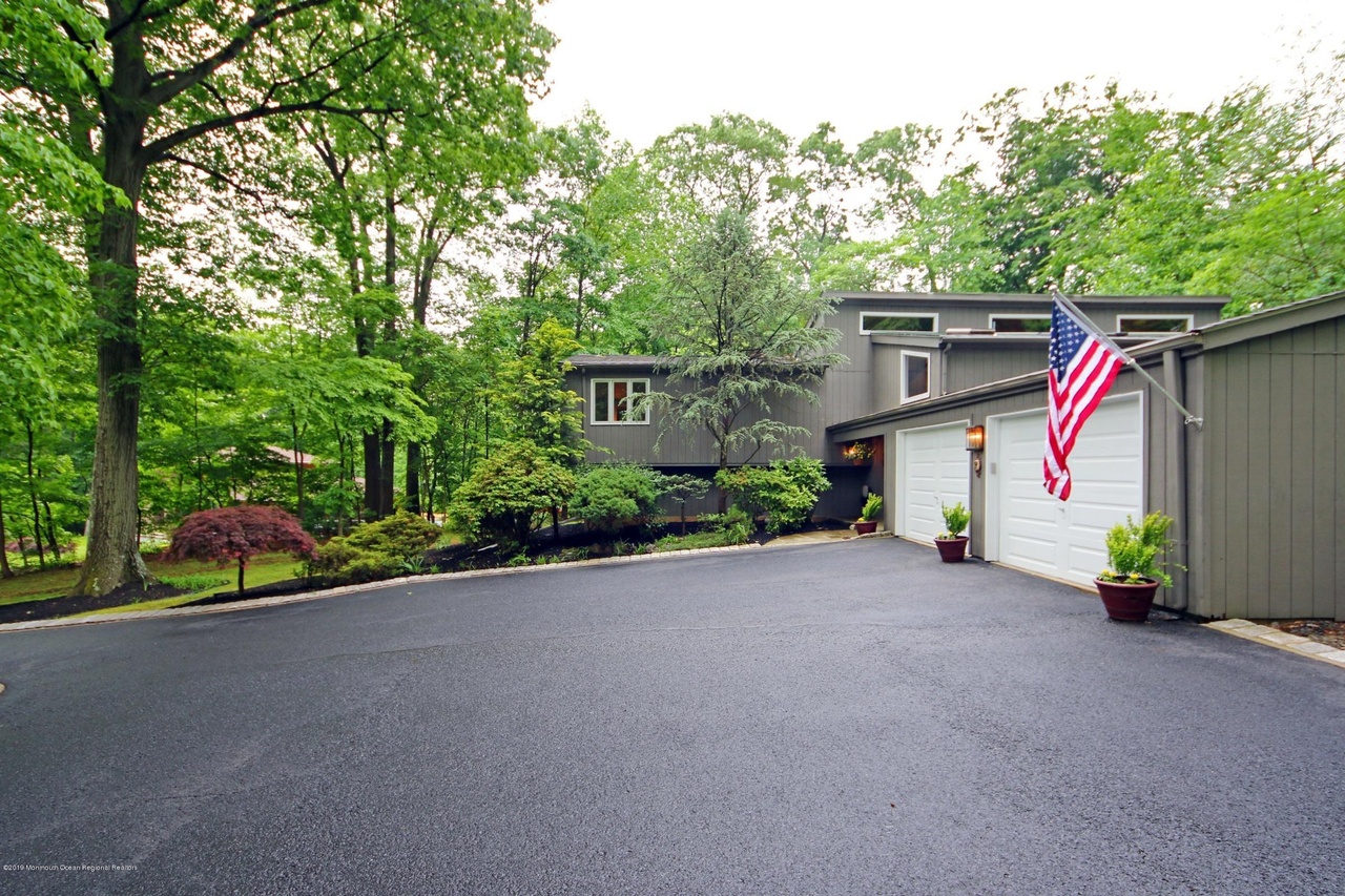 19 Hidden Hollow Ter Holmdel NJ 07733 Redfin 19 Hidden Hollow Ter Holmdel NJ 07733 Redfin