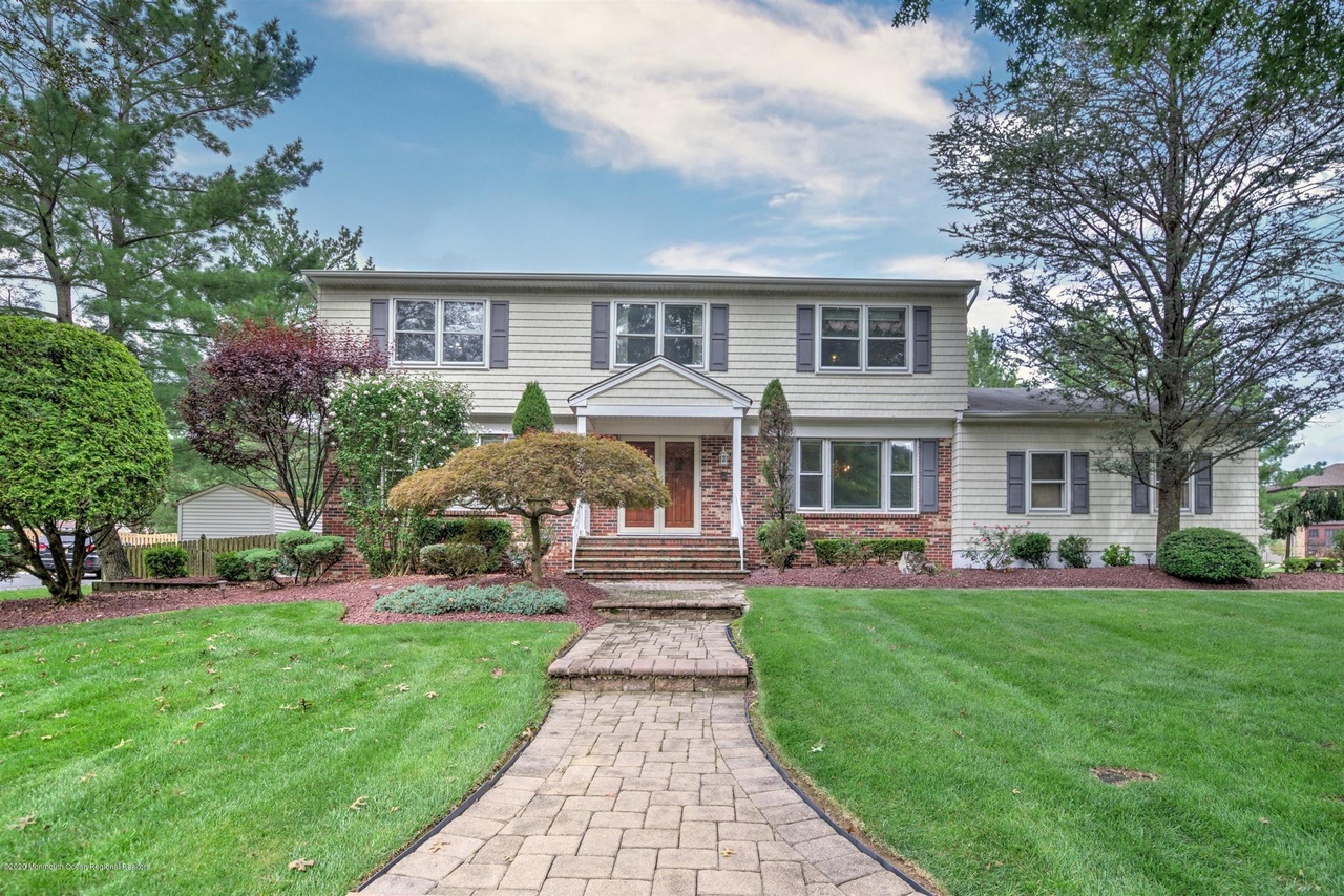 28 Mitchell Ct Marlboro NJ 07746 MLS# 22031171 Redfin 28 Mitchell Ct Marlboro NJ 07746 MLS# 22031171 Redfin