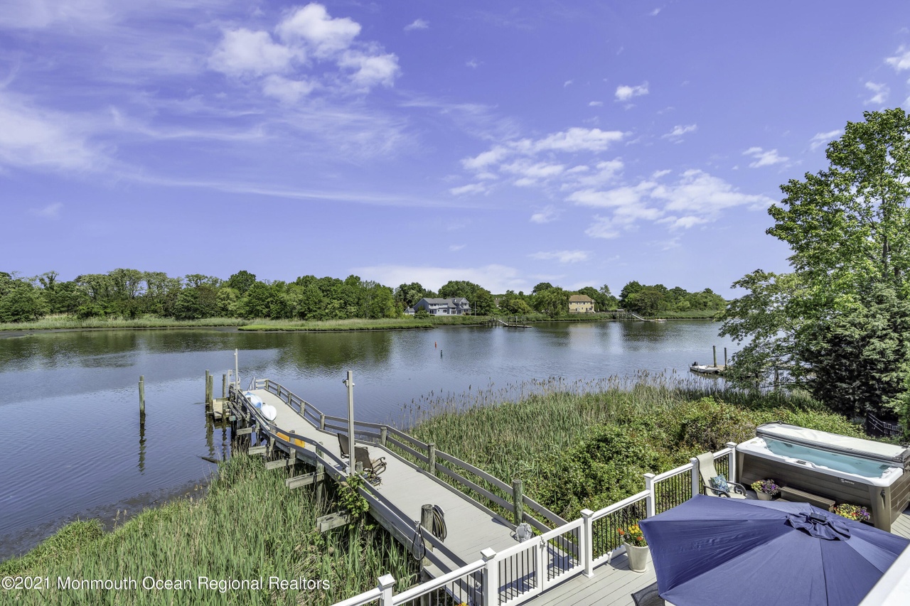 13 Leeward Ct Oceanport NJ 07757 MLS# 22116253 Redfin 13 Leeward Ct Oceanport NJ 07757 MLS# 22116253 Redfin