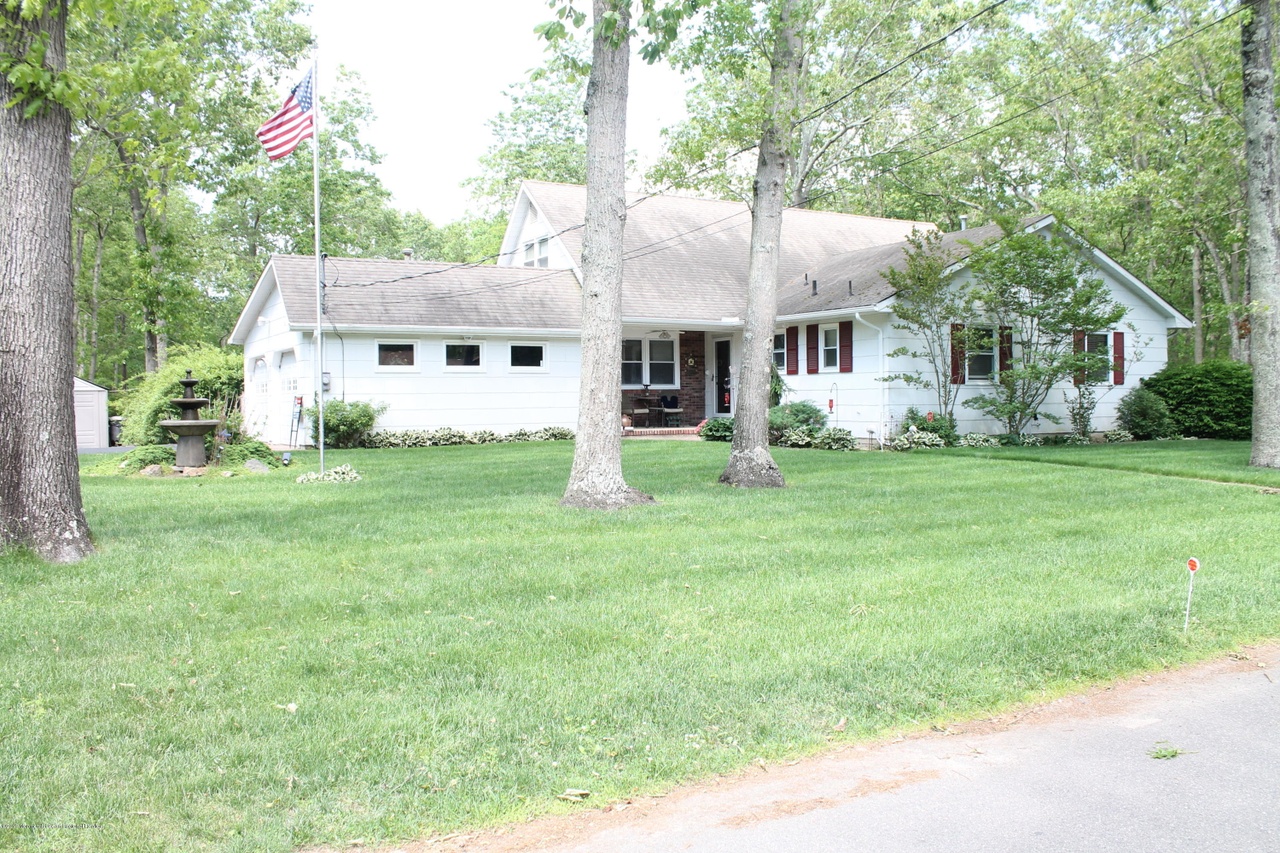 2 6th St, Manchester Township, NJ 08759 | Redfin