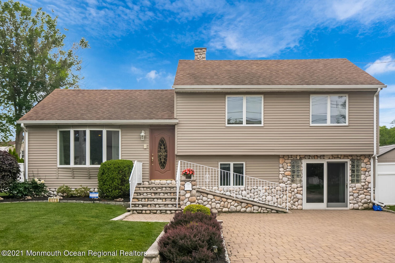 915 Prospect Ave, Spring Lake Heights, NJ 07762 MLS 22120853 Redfin