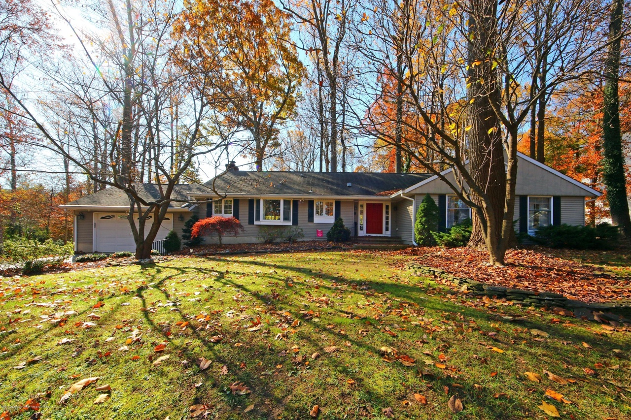 120 Borden Rd, Middletown, NJ 07748 | MLS# 21843919 | Redfin