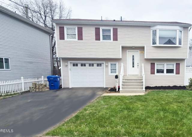 Property at 624 Hudson Ave, Port Monmouth, NJ 07758, 3 beds, 1.5 baths