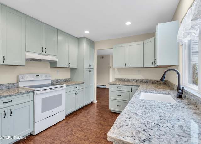 Property at 648 Pulham Ct Unit D, Manchester, NJ 08759, 2 beds, 2 baths