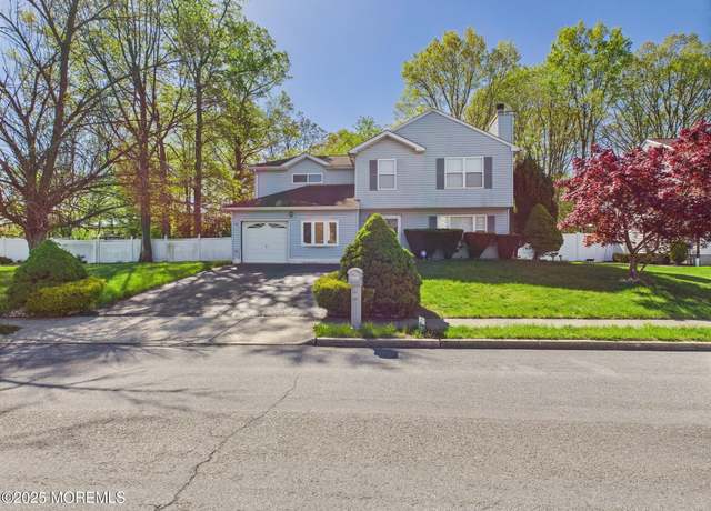 Property at 74 Mystic Ct, Cliffwood, NJ 07721, 4 beds, 2.5 baths