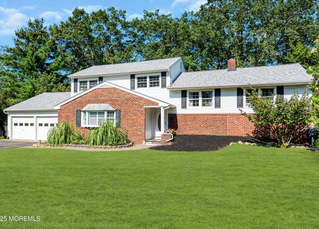 Property at 56 Cliffside Dr, Toms River, NJ 08755, 4 beds, 2.5 baths