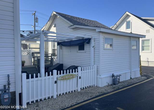 Property at 21 Shore Villa Rd #94, South Seaside Park, NJ 08752, 1 bed, 1 bath
