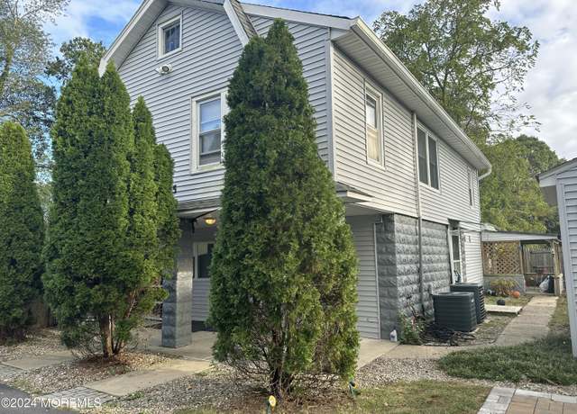 Property at 905 17th Ave, Belmar, NJ 07719, 6 beds, 3 baths