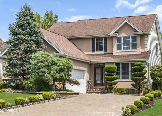Property at 95 E Parsonage Way, Manalapan, NJ 07726, 4 beds, 4.5 baths