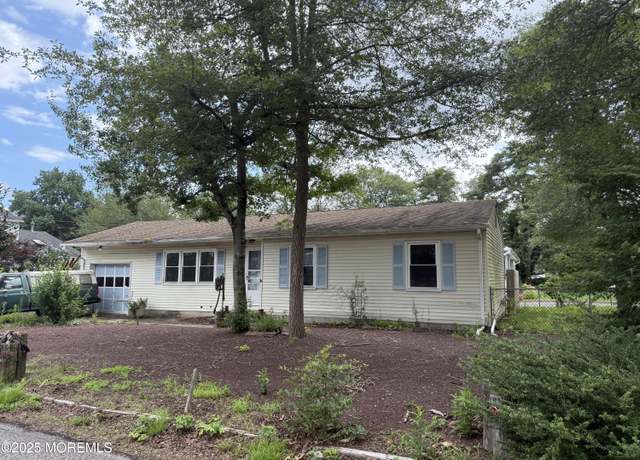 Property at 494 5th Ave, Brick, NJ 08724, 3 beds, 1 bath
