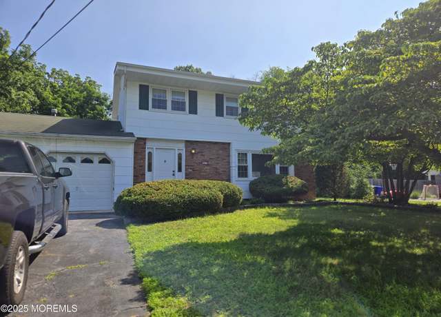 Property at 744 Millbrook Rd, Brick, NJ 08724, 4 beds, 2.5 baths