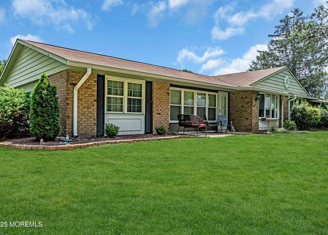 Property at 40A Buckingham Dr, Manchester, NJ 08759, 2 beds, 2 baths