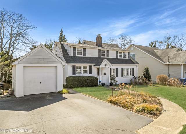 Property at 43 Point O Woods Dr, Toms River, NJ 08753, 4 beds, 2 baths