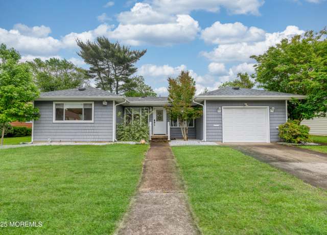 Property at 129 Guadeloupe Dr, Toms River, NJ 08757, 2 beds, 2 baths
