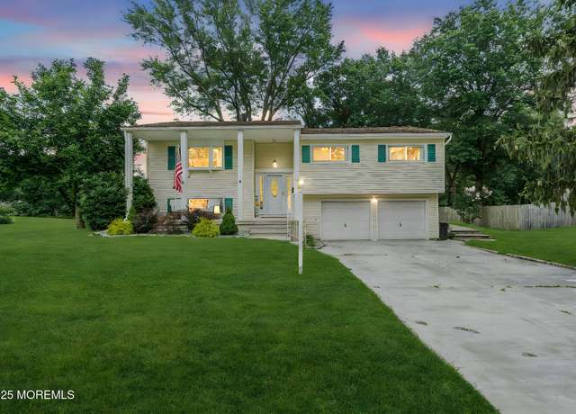 Property at 9 Warren Dr, Matawan, NJ 07747, 4 beds, 2 baths