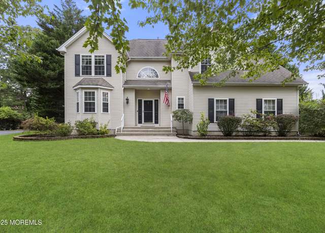 Property at 29 Woodview Dr, Howell, NJ 07731, 4 beds, 2.5 baths