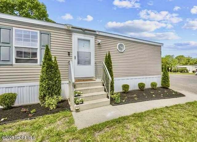 Property at 813 North St, Jackson, NJ 08527, 3 beds, 1 bath