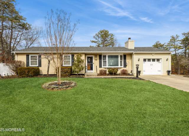 Property at 2141 1st Ave, Toms River, NJ 08757, 4 beds, 2 baths