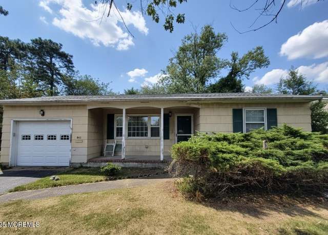 Property at 843 Edgebrook Dr N, Toms River, NJ 08757, 2 beds, 1 bath