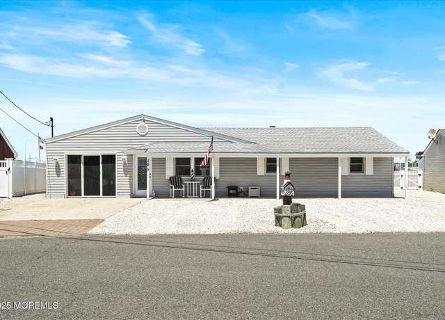 Property at 125 Bloomfield Rd, Barnegat, NJ 08005, 4 beds, 2.5 baths