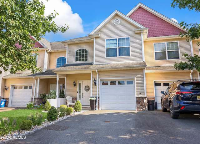 Property at 100 Pine St #9, Lakehurst, NJ 08733, 2 beds, 2.5 baths
