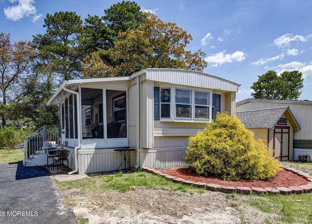 Property at 9 Kingfisher Way, Whiting, NJ 08759, 2 beds, 1 bath