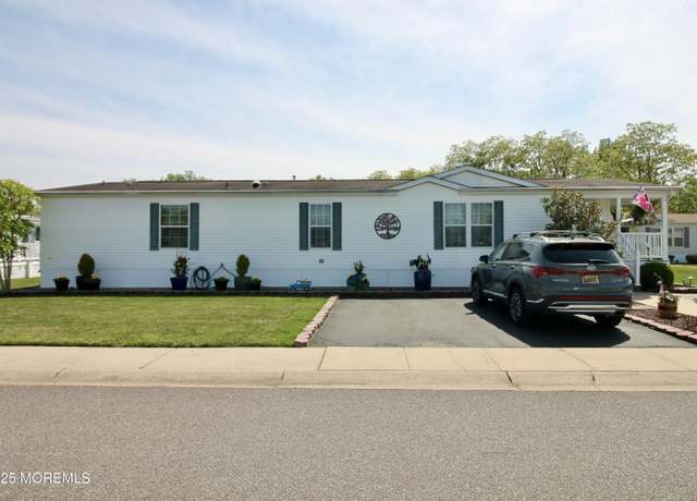 Property at 397 Finch Way, Freehold, NJ 07728, 3 beds, 2 baths