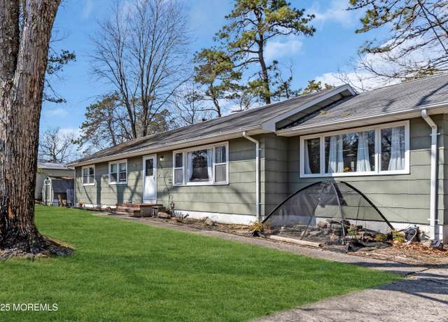Property at 228 Elizabeth Ave, Bayville, NJ 08721, 3 beds, 1.5 baths